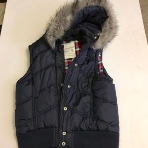 Aeropostale navy puffer vest sz xl (fitsM/L adult)